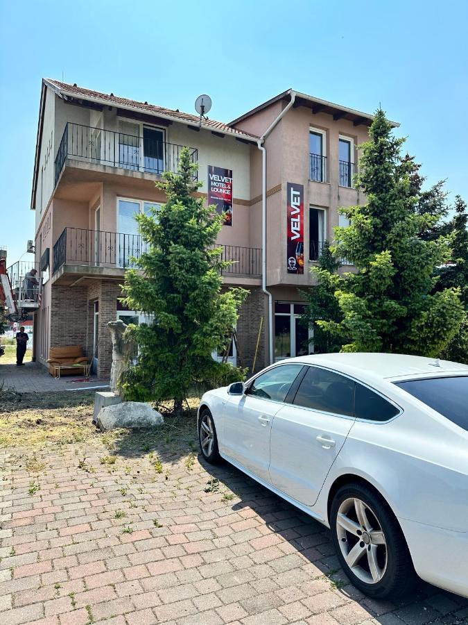 Velvet Motel Hegyeshalom Kültér fotó
