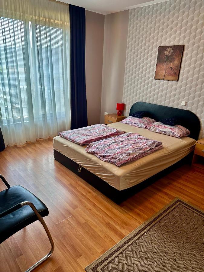 Velvet Motel Hegyeshalom Kültér fotó