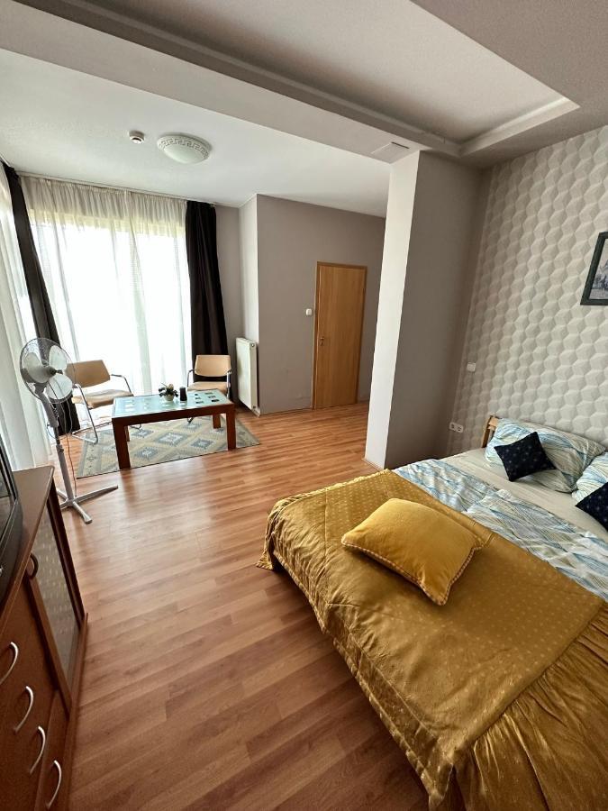 Velvet Motel Hegyeshalom Kültér fotó