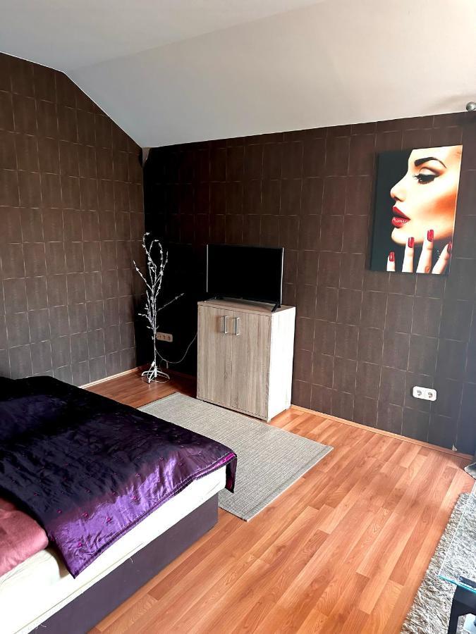Velvet Motel Hegyeshalom Kültér fotó